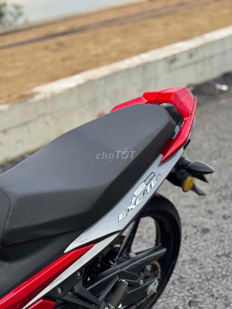 Yamaha Exciter 135 LC2014 Đỏ bạc dọn mới máy 57kck. Mua bán Xe máy tại Quận Gò Vấp Tp Hồ Chí Minh được đăng bởi CHXM 86 chuyên bán xe trả góp hình 4
