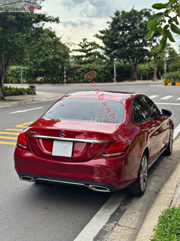 Mercedes Benz C class C250 Exclusive 2017 - 725Tr. Mua bán Ô tô tại Quận 1 Tp Hồ Chí Minh được đăng bởi Nghiêm hình 4
