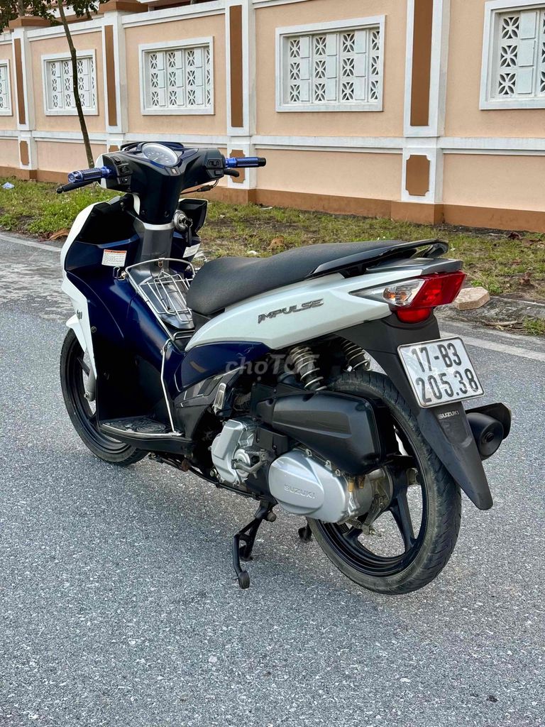 Suzuki Impulse 125cc Fi Trắng Xanh. Mua bán Xe máy tại Thành phố Nam Định Nam Định được đăng bởi  long việt  hình 2