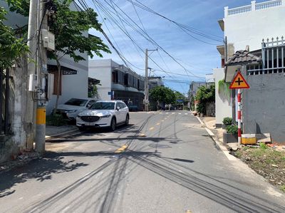 Cho thuê phòng có lầu riêng ở đường Nguyễn Đức Thuận. Cho thuê phòng trọ tại Thành phố Thủ Dầu Một Bình Dương được đăng bởi Tên chưa cung cấp