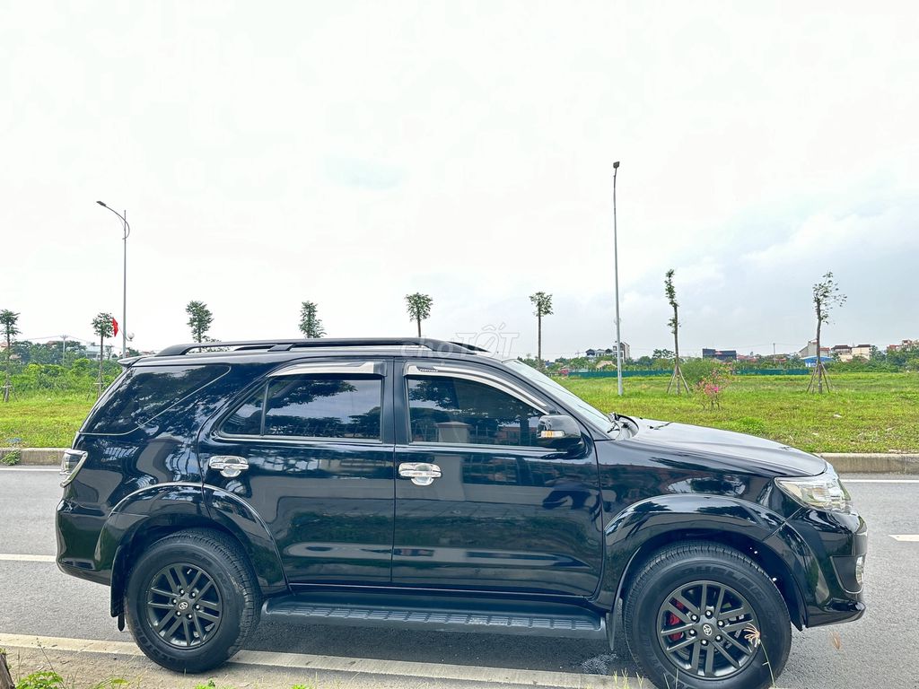 Toyota Fortuner 2015 Đen. Mua bán Ô tô tại Huyện Đông Anh Hà Nội được đăng bởi Ngô Anh Minh hình 7