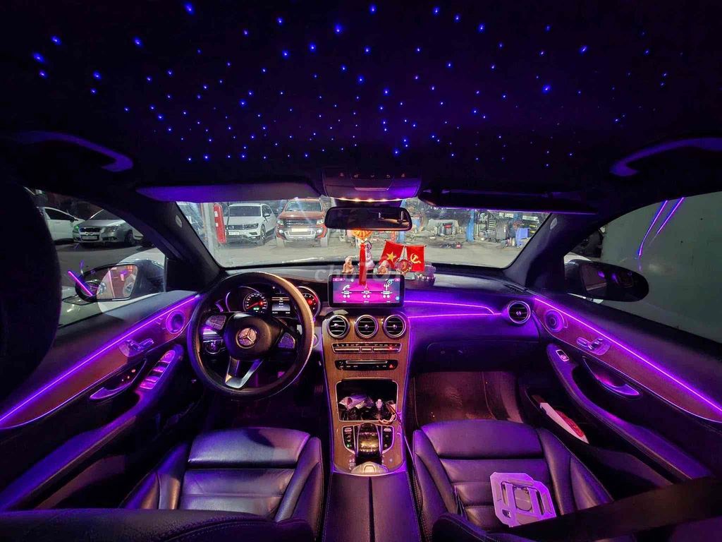 Mercedes-Benz GLC Xám. Mua bán Ô tô tại Quận Bình Tân Tp Hồ Chí Minh được đăng bởi Phat Tai Huynh hình 1