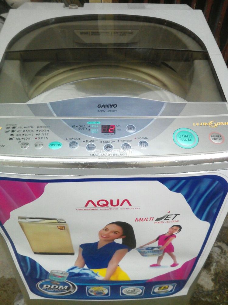 Máy giặt sanyo 7,5kg nguyên bản,đang dùng tốt