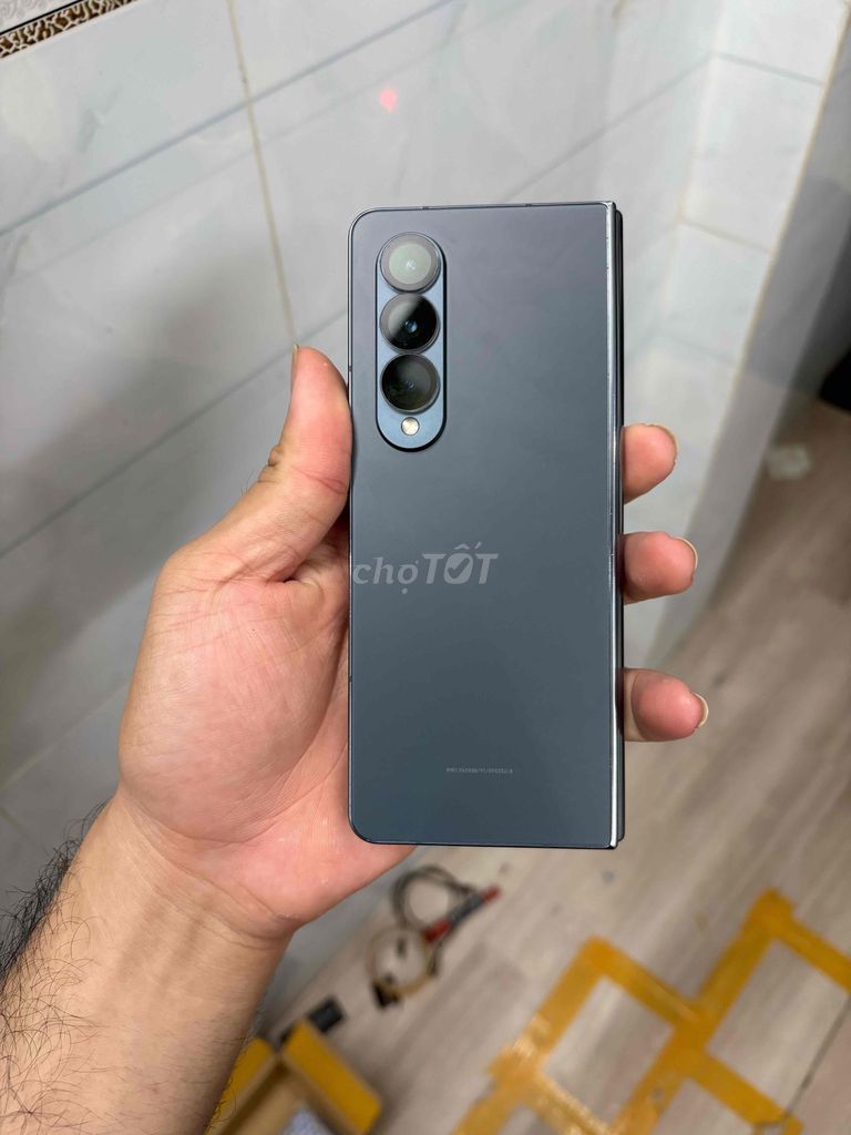 Samsung Galaxy Z Fold4 512GB zin nguyên bản. Mua bán Điện thoại tại Quận 12 Tp Hồ Chí Minh được đăng bởi Cửa hàng Ngọc Khánh góp nợ Xấu hình 1
