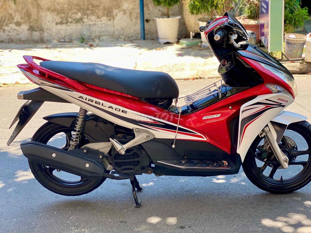 Honda AB Fi в отличном состоянии, родной двигатель, есть рассрочка