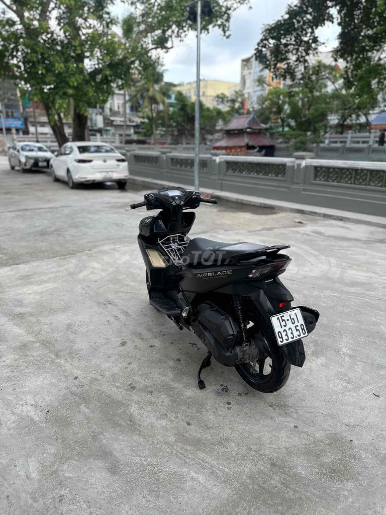 Air Blade 2023 đen sần bản đặt biệt odo 6000. Mua bán Xe máy tại Quận Lê Chân Hải Phòng được đăng bởi Nguyễn Thế Hiếu hình 6