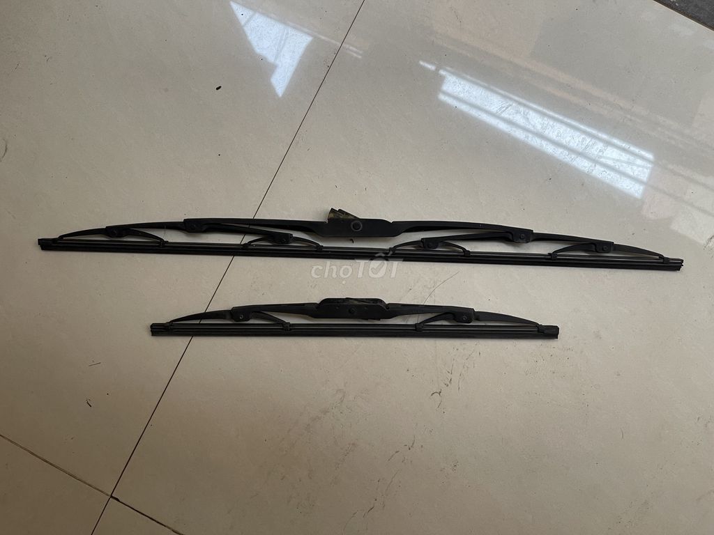 Gạt mưa Kia Morning SLX kim loại đã dùng. Mua bán Phụ tùng xe tại Quận Hà Đông Hà Nội được đăng bởi Nguyễn Tuấn Minh hình 1