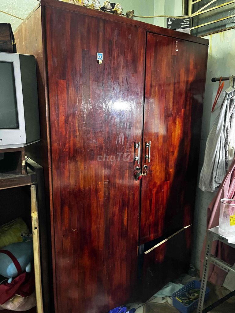 Tủ quần áo Gỗ thịt Nâu 1m8x1m2 Còn tốt. Mua bán Tủ, kệ gia đình tại Quận Bình Thạnh Tp Hồ Chí Minh được đăng bởi Quynh My hình 1