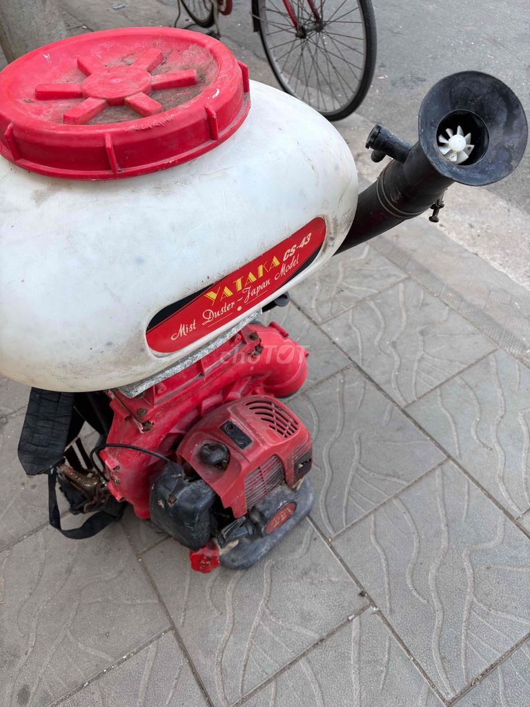 Máy xạ phân Yataka CS-43 Đỏ, trắng. Mua bán Đồ chuyên dụng, Giống nuôi trồng tại Quận Sơn Trà Đà Nẵng được đăng bởi HƯƠNG GIANG hình 1