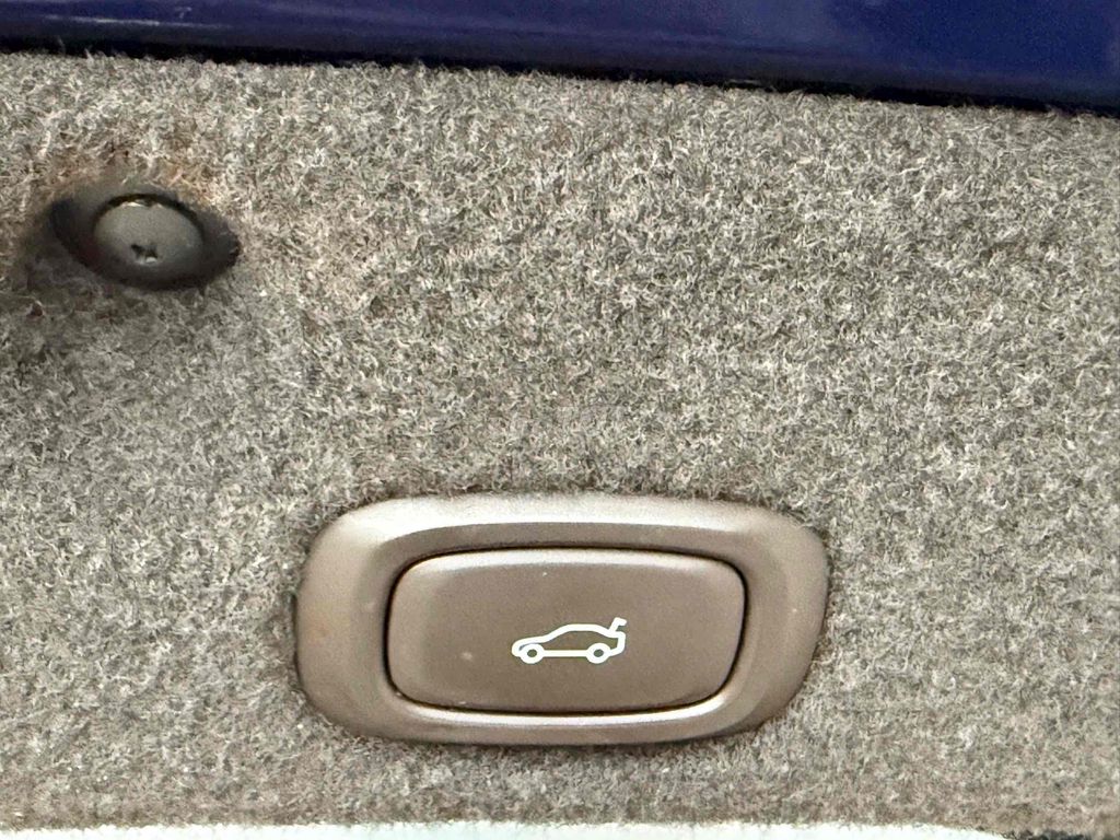 VINFAST LUX A 2.0 NÂNG CAO 2022 – MÀU XANH. Mua bán Ô tô tại Quận Cầu Giấy Hà Nội được đăng bởi Auto 6666 hình 19