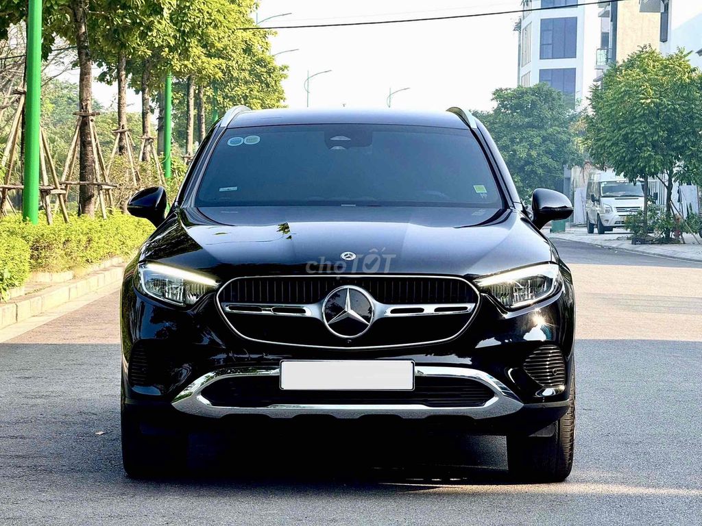 Mercedes Benz GLC Class 2023 - 12000 km