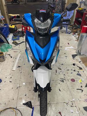 Honda Winner màu Xanh Trắng