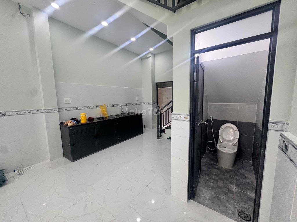 Nhà Hẻm XH Vườn Lài - Mới 100% - 2PN 2WC. Cho thuê nhà ở tại Quận Tân Phú Tp Hồ Chí Minh được đăng bởi Bình House hình 3