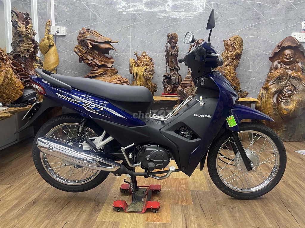 Номерной знак Honda Wave A 2026 SG с запахом владельца 357 км