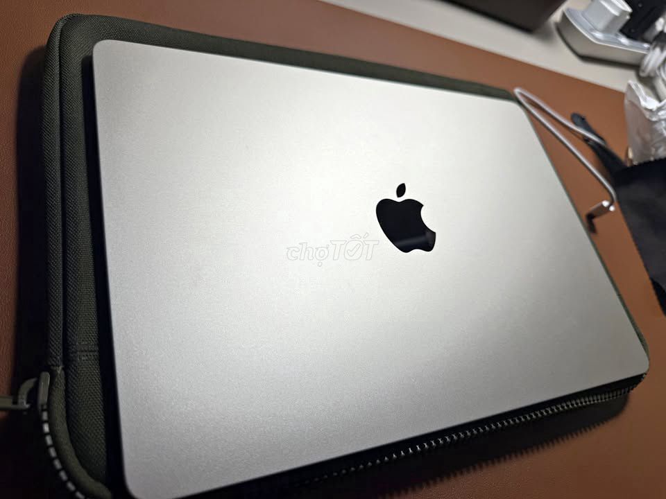 Apple MacBook Air M4. Mua bán Laptop tại Quận Liên Chiểu Đà Nẵng được đăng bởi Phung Chau hình 1