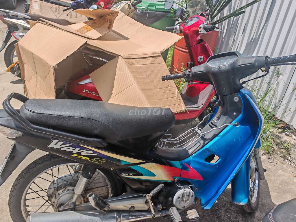 Wave anpha đời 2002 máy đen. Mua bán Xe máy tại Quận Tây Hồ Hà Nội được đăng bởi Quoc Anh Luong hình 4