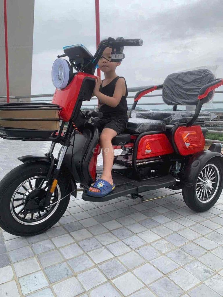 xe điện mới . mà ko có nhu cầu dùng nên bán lại. Mua bán Xe điện tại Quận Sơn Trà Đà Nẵng được đăng bởi Hoàng quang học hình 2