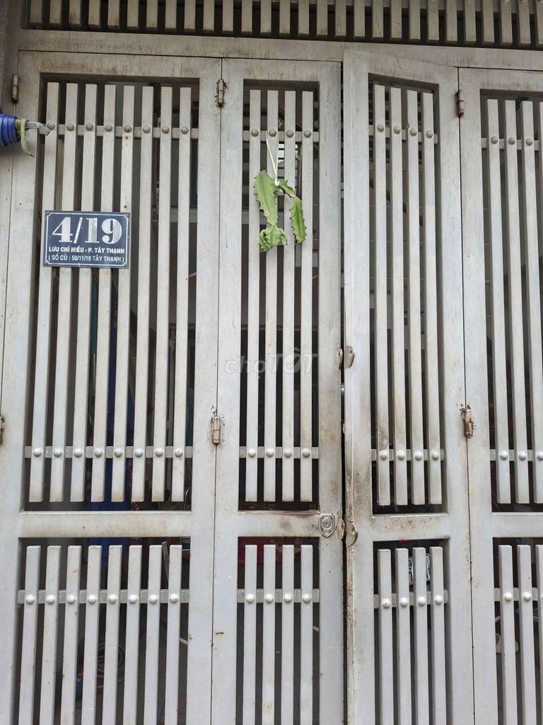 Nhà trệt khu an ninh sạch sẽ