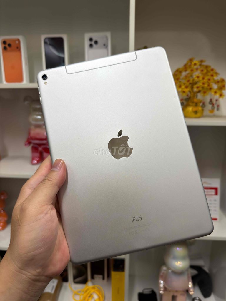 thanh lý ipad Pro pin 100 hoặc giao lưu iPhone. Mua bán Máy tính bảng tại Quận Tây Hồ Hà Nội được đăng bởi Duy Anh hình 1