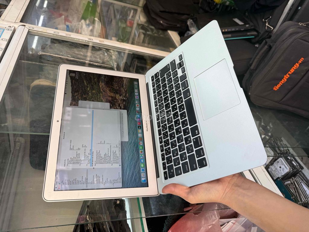 Macbook Air 2017 i5 8G 256G 13.3 inch