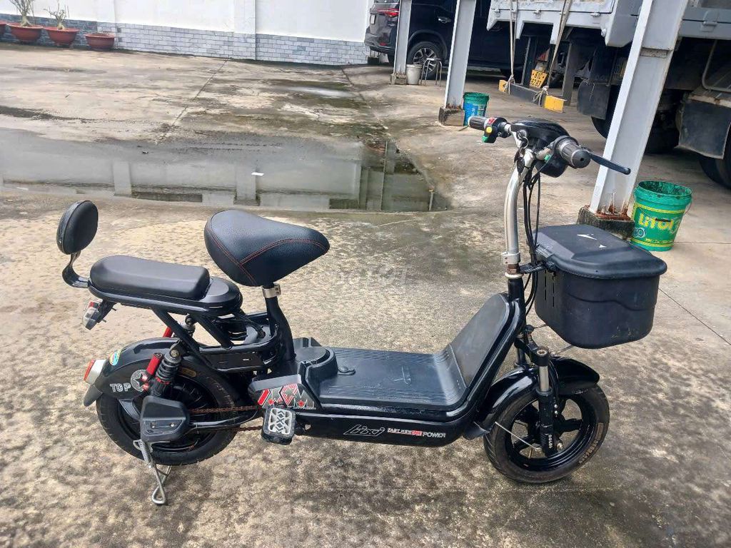 Xe thanh lý còn rất đẹp và tốt gần như mới tinh. Mua bán Xe điện tại Thị xã Bến Cát Bình Dương được đăng bởi pham the cao hình 4