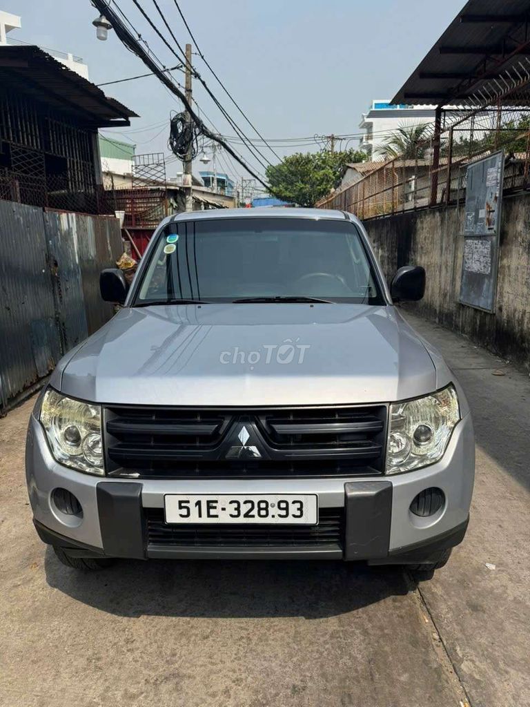 Mitsubishi bajero 2009 tải 300kg 5 người xe zin. Mua bán Ô tô tại Quận Bình Tân Tp Hồ Chí Minh được đăng bởi thành tâm  hình 3