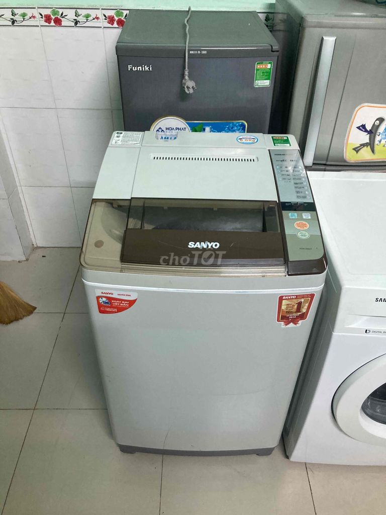 Máy giặt Sanyo 9kg giặt êm