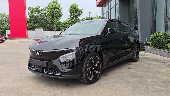 VinFast VF7 2025 giá lăn bánh chỉ từ 7xx triệu. Mua bán Ô tô tại Quận Hải Châu Đà Nẵng được đăng bởi Vinfast Đà Nẵng hình 3