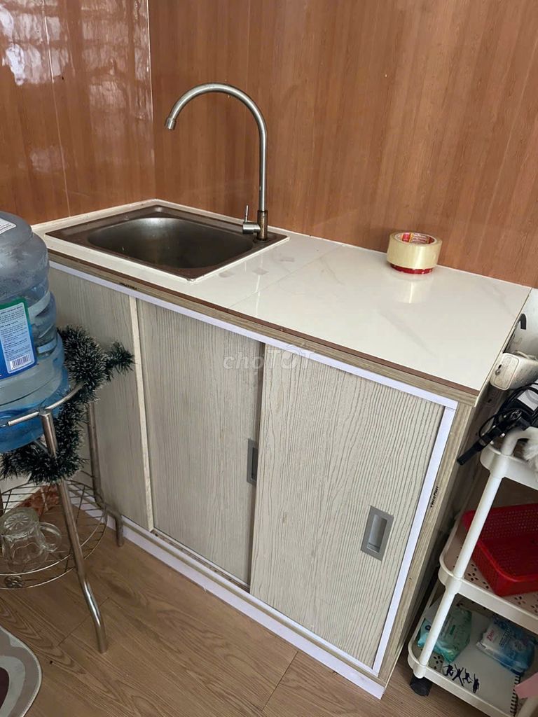 Tủ bếp mini gỗ vân gỗ. Mua bán Tủ, kệ gia đình tại Quận 1 Tp Hồ Chí Minh được đăng bởi Ly Hoàng hình 1