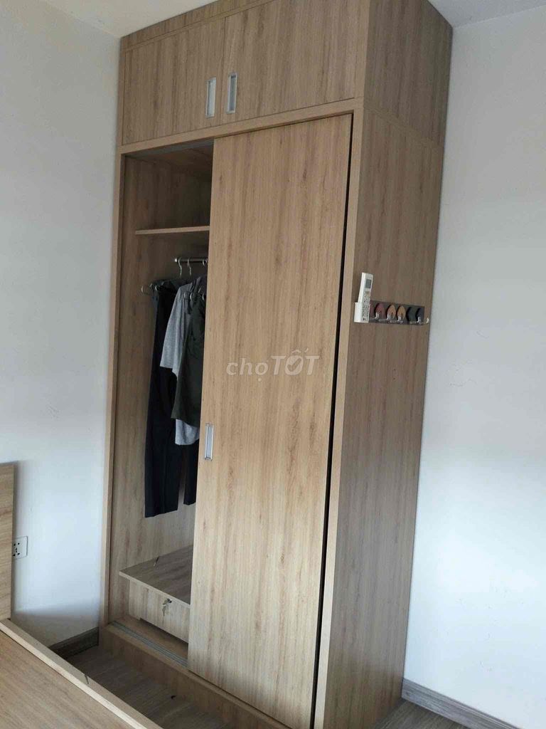 Tủ quần áo Gỗ công nghiệp Vàng vân gỗ Cửa lùa. Mua bán Tủ, kệ gia đình tại Thành phố Thủ Đức Tp Hồ Chí Minh được đăng bởi nội thất vinhomes Q9 hình 1