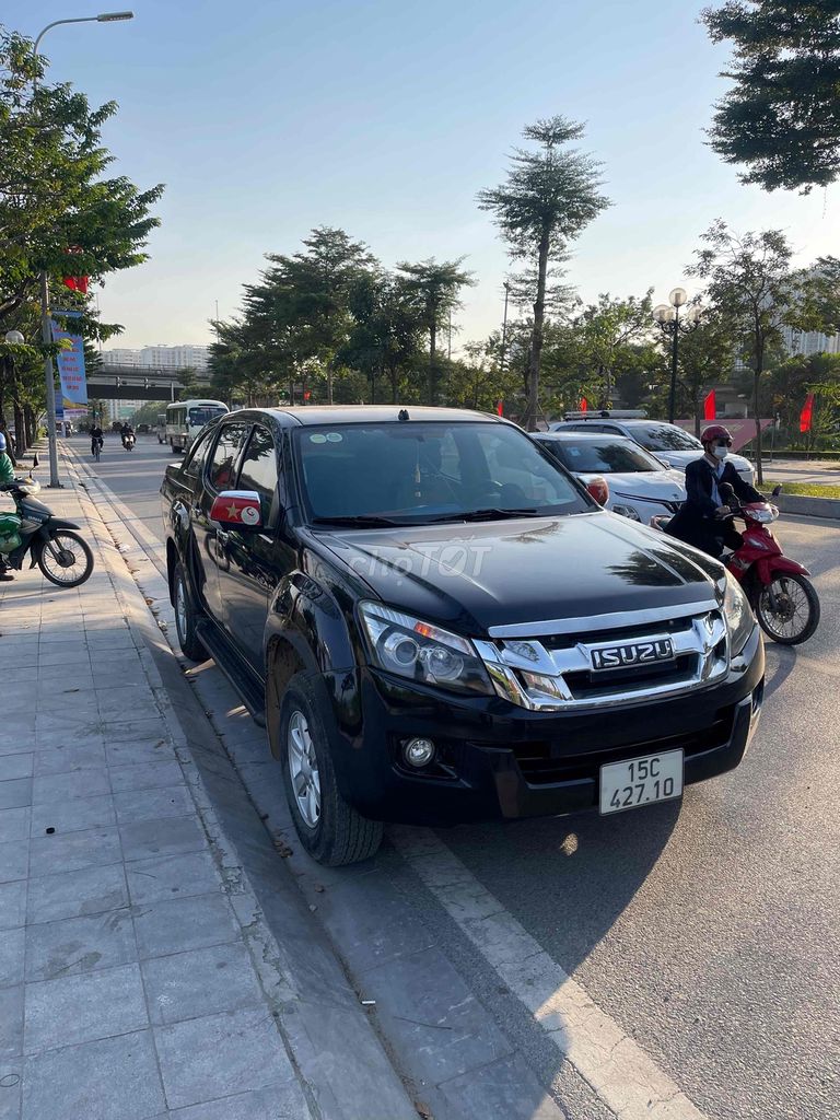 Isuzu Dmax 2013 số at máy 3.0 xe đẹp chất cho ae. Mua bán Ô tô tại Quận Ba Đình Hà Nội được đăng bởi lê phi hình 15