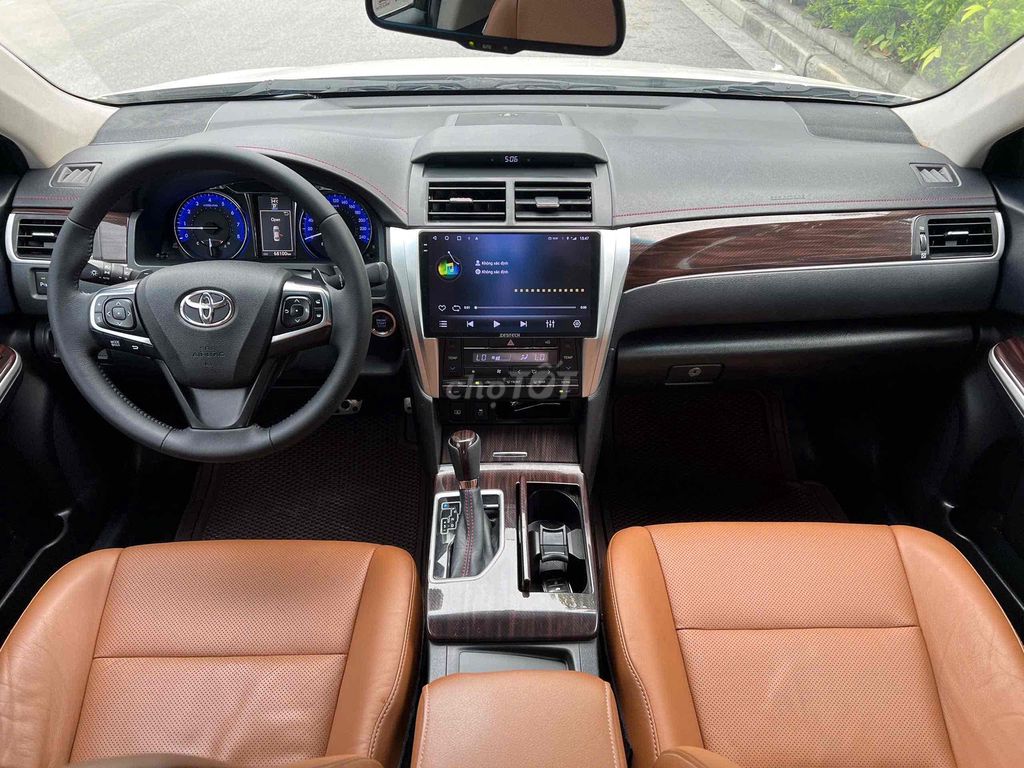 Toyota Camry 2018 2.5Q - 68000 km. Mua bán Ô tô tại Quận Long Biên Hà Nội được đăng bởi Le hao hình 12
