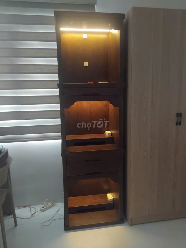 Bàn thờ Gỗ óc chó Nâu 3 tầng 58cm. Mua bán Nội thất, đồ gia dụng khác tại Quận Tân Bình Tp Hồ Chí Minh được đăng bởi Nguyễn Hà Anh hình 1