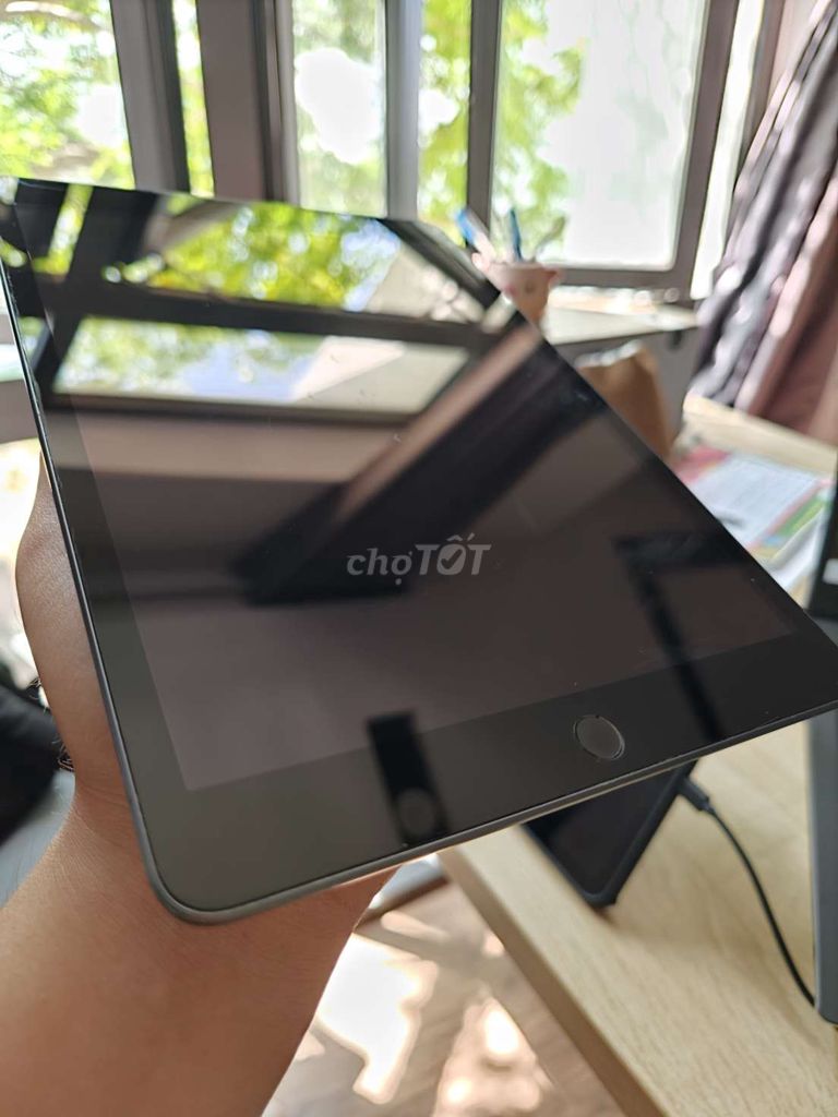 Apple iPad Gen 9 10.2 inch 64GB Wifi. Mua bán Máy tính bảng tại Thành phố Qui Nhơn Bình Định được đăng bởi Trương Nghĩa hình 1
