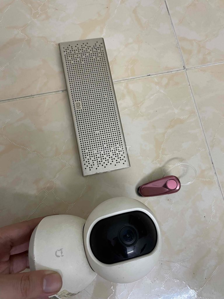 Camera xiaomi 360 độ sống loa Xiaomi tai Samsung