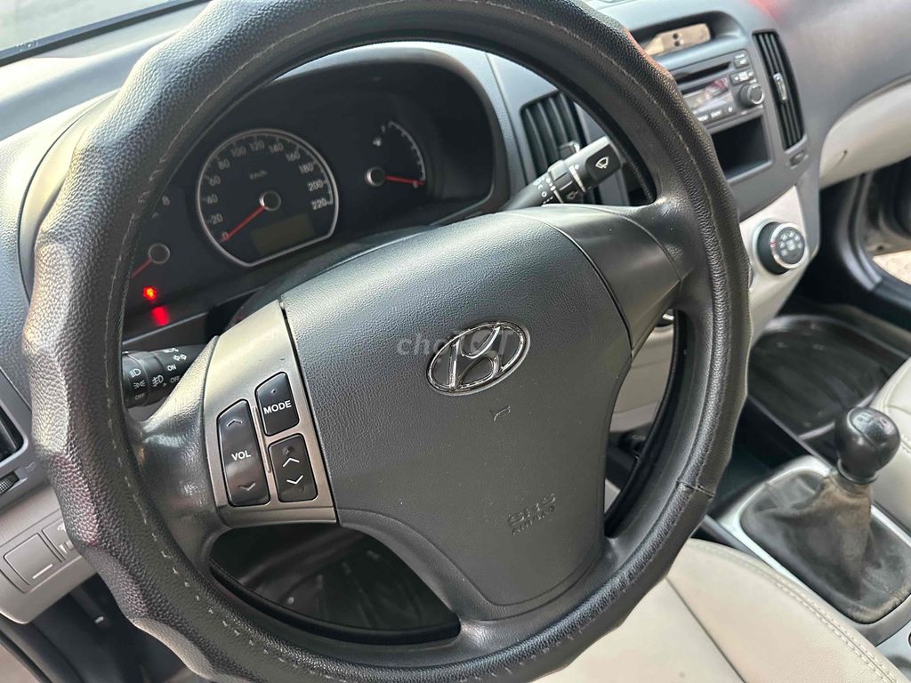 Hyundai Avante Sedan Số sàn Xám. Mua bán Ô tô tại Thành phố Bến Tre Bến Tre được đăng bởi Phương Bến Tre hình 13