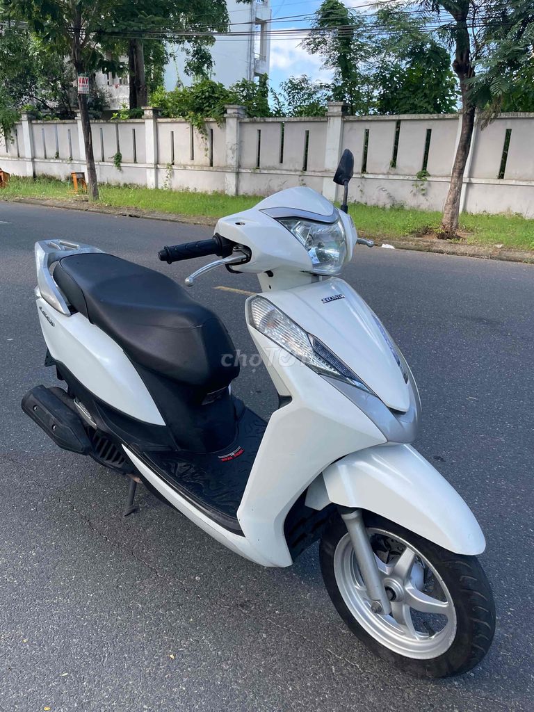 Chính chủ cần bán xe lead máy rin êm chạy ngon. Mua bán Xe máy tại Quận Liên Chiểu Đà Nẵng được đăng bởi Cửa hàng xe máy Nhớ Đình Nguyễn hình 3