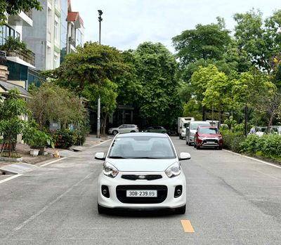 Kia Morning S 1.25 AT 2017 Trắng 8900 km
