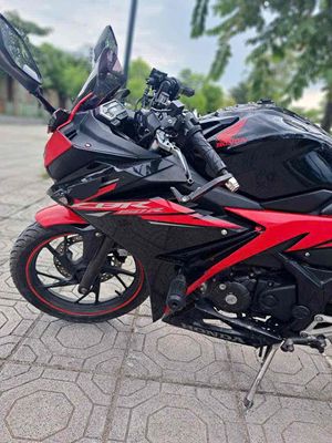 mình bán CBR 2022. Mua bán Xe máy tại Quận Long Biên Hà Nội được đăng bởi vu song thu