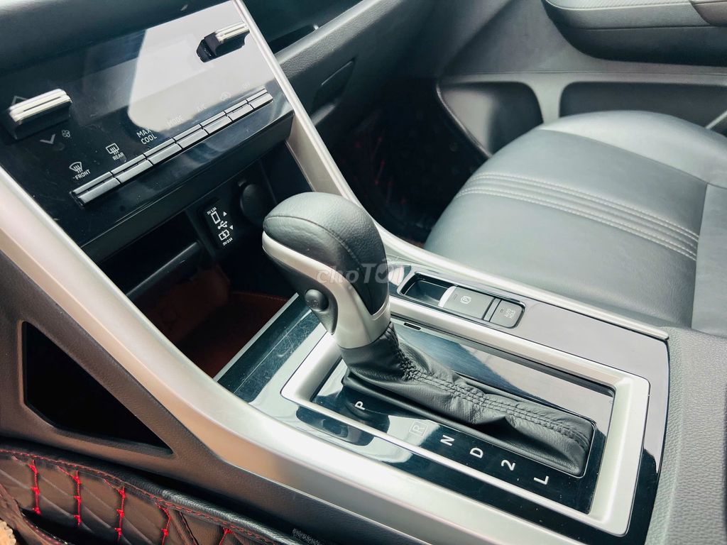 Mitsu Xpander 2024 Premium 1.5 AT Lướt chính hãng. Mua bán Ô tô tại Quận Gò Vấp Tp Hồ Chí Minh được đăng bởi XE MỚI VÀ QUA SỬ DỤNG CHÍNH HÃNG hình 3