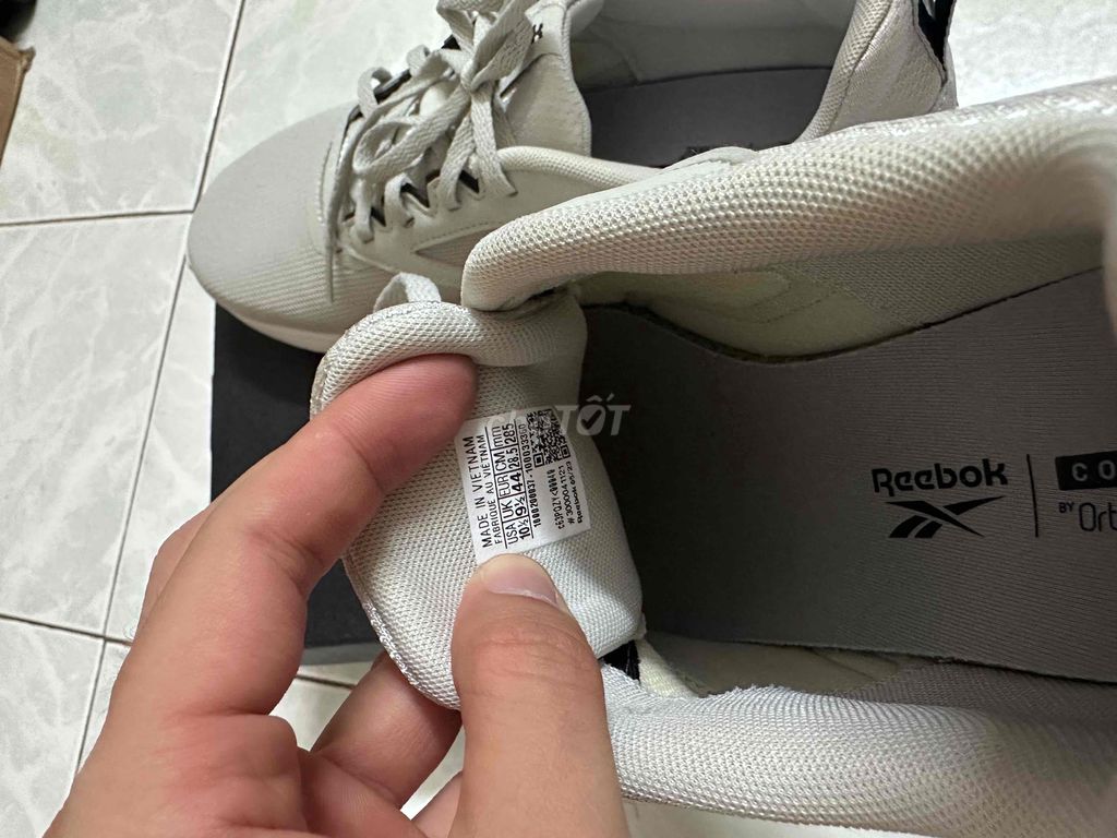 Giày tập luyện Reebok Flexagon TR4 size 43