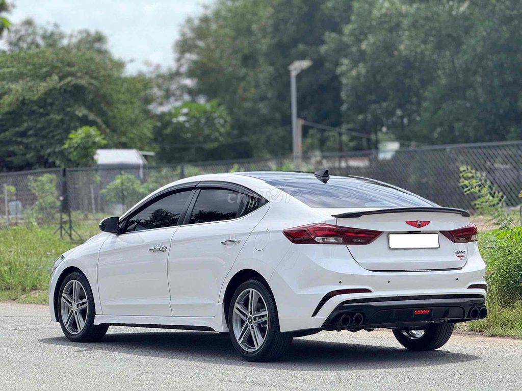 Hyundai Elantra 2018 Sport 1.6 AT - 53000 km. Mua bán Ô tô tại Thành phố Biên Hòa Đồng Nai được đăng bởi lê văn thắng hình 5