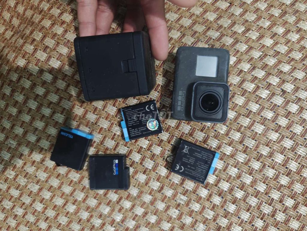 Gopro 4 pin full phụ kiện ko thiếu gì.