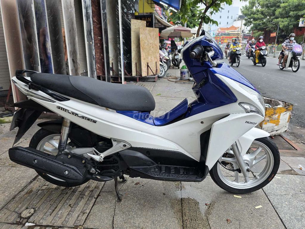 Honda Air Blade 2012 Белый Синий