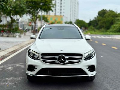 Mercedes Benz GLC Class 2018 300 4MATIC AT - 54000. Mua bán Ô tô tại Quận 6 Tp Hồ Chí Minh được đăng bởi Quang Thuận Quân