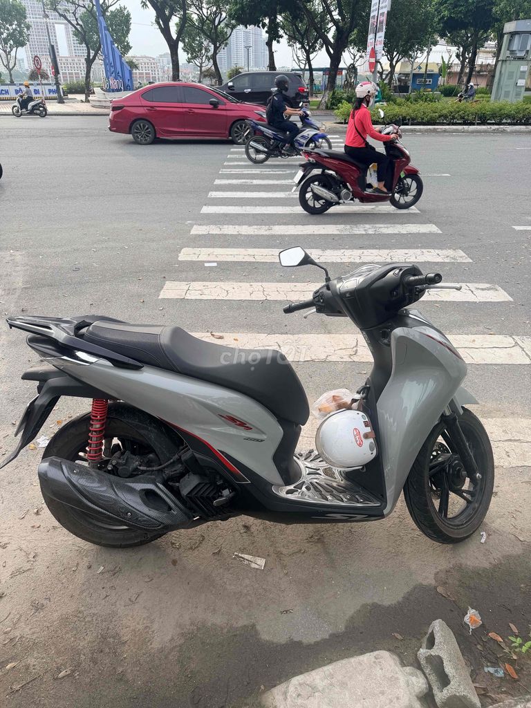 Honda SH160i 2025 Серый 5800км