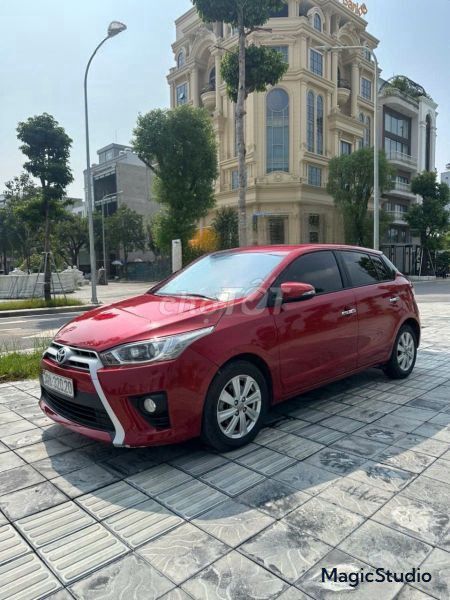 Toyota Yaris 1.3G 2014 Красный 58236 км
