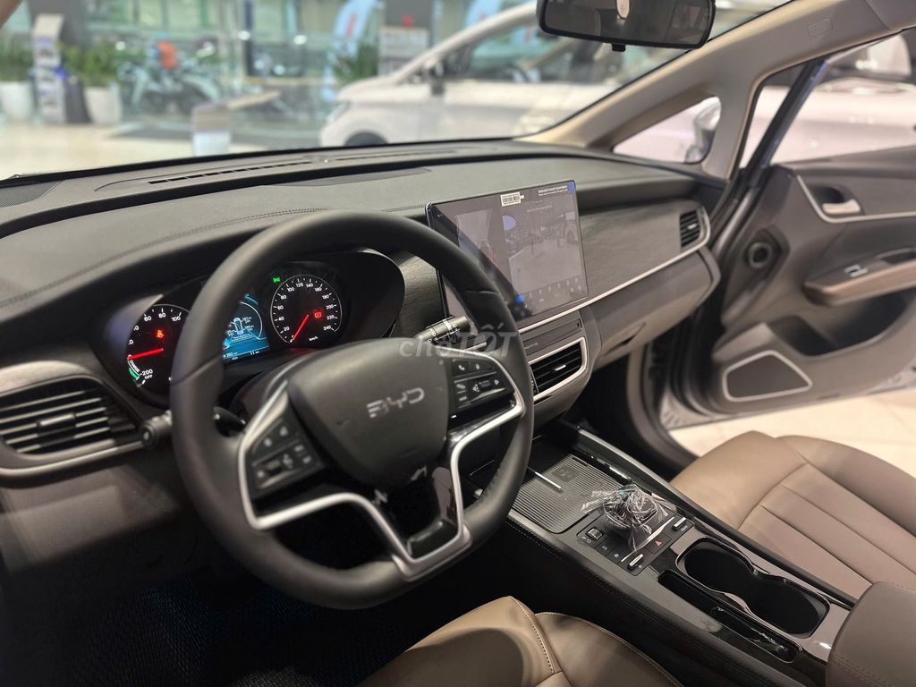 BÁN XE BYD M6 – SUV 7 CHỖ THUẦN ĐIỆN MỚI 100%. Mua bán Ô tô tại Quận Hải Châu Đà Nẵng được đăng bởi  Gia Huy BYD Đà Nẵng hình 5