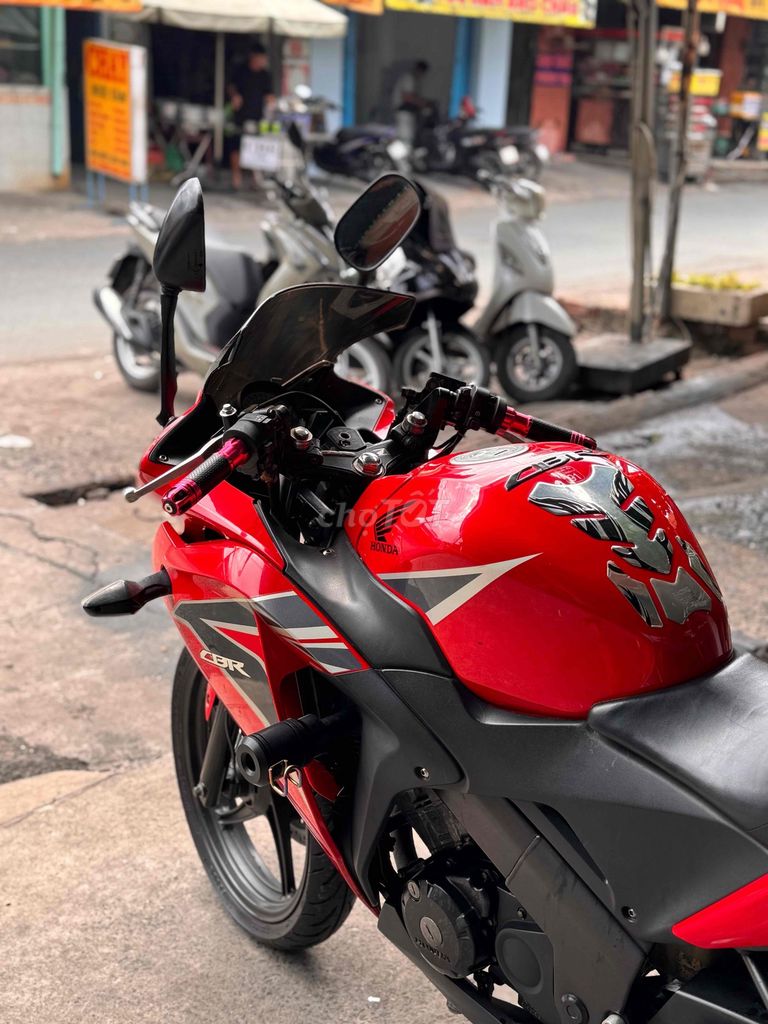 Honda CBR150R 2014 Đỏ 50000 km. Mua bán Xe máy tại Quận Bình Tân Tp Hồ Chí Minh được đăng bởi Việt Motor Bình Tân hình 6
