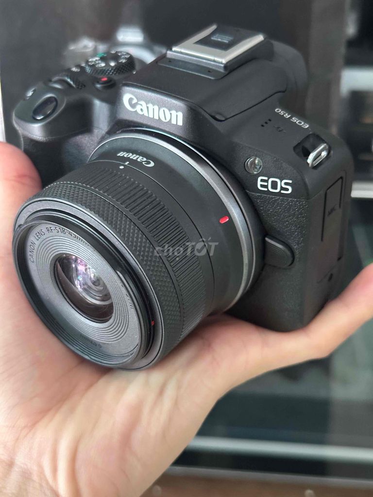Máy ảnh Canon EOS R50 Đen 18-45mm. Mua bán Máy ảnh, Máy quay tại Quận Thanh Khê Đà Nẵng được đăng bởi Lê Văn Thống hình 1